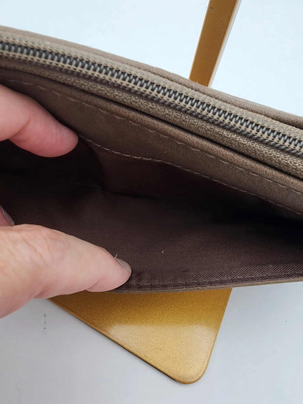 Nicole Miller New York Brown Men’s Crossbody Wallet